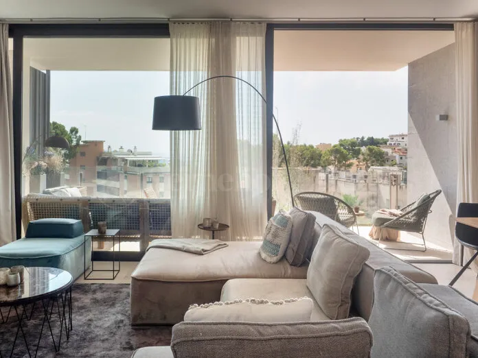 Apartment with sea view — photo 1