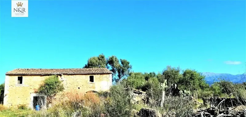 IKV00080/1. Rustic estate in Binissalem, has a 130 m2 construction built before 1956. The plot is 44000 m2, could be expanded — photo 2