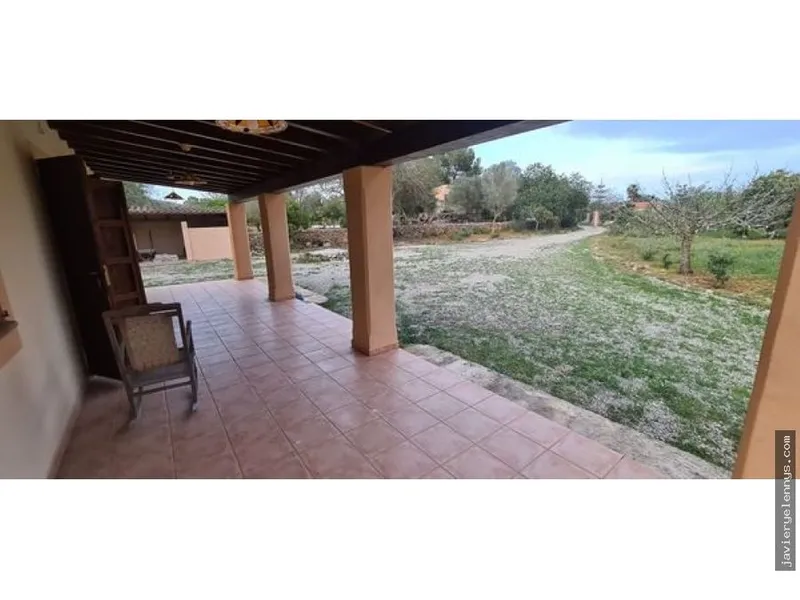 Rustic farmhouse rental in Diseminado Poligon 07, 1229 — photo 3