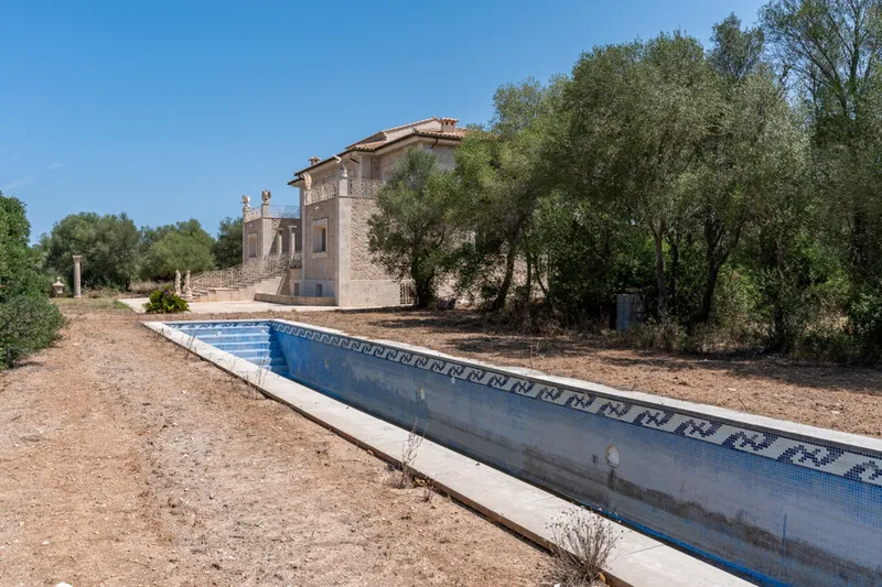 Imposing Hilltop Villa with Panoramic Countryside Views close to Muro — photo 9