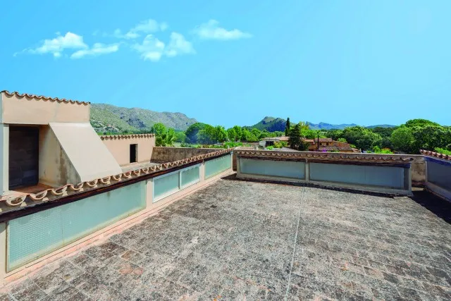 Versatile business premises for sale in Pollensa, Mallorca — photo 12