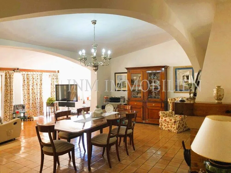 260m² finca for sale with 6 rooms, 3 bathrooms, pool and garden — photo 10