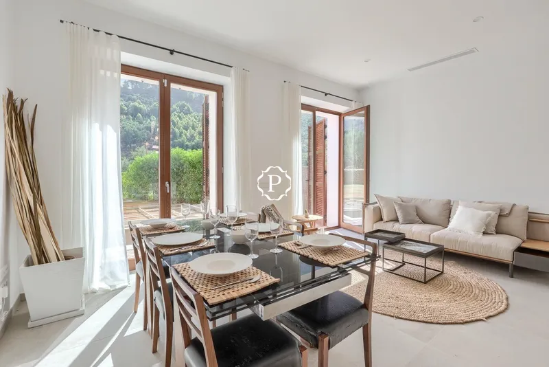 Townhouse for sale in Fornalutx with spacious outdoor areas — photo 1