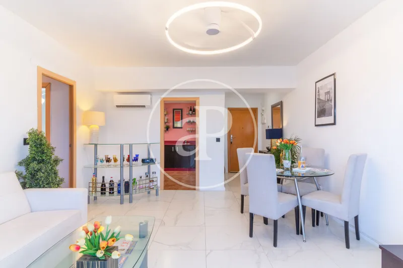Flat for rent with Terrace in Ciutat Jardí (Valencia) — photo 4