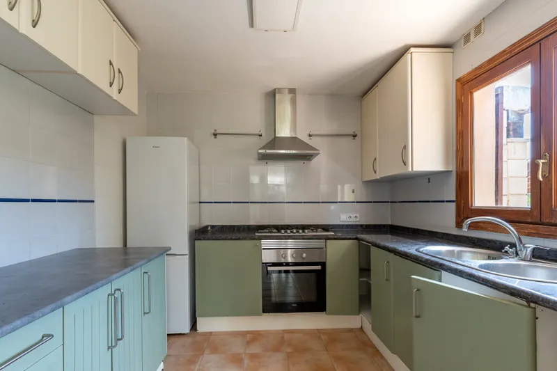 Charming Three-Bedroom House near Bunyola with Mountain Views — photo 8