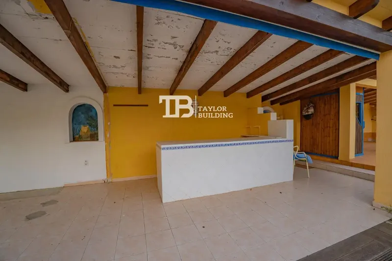Taylor Building presents this beautiful finca with Mallorcan character with all documentation in order, located a short distance from the painter — photo 10
