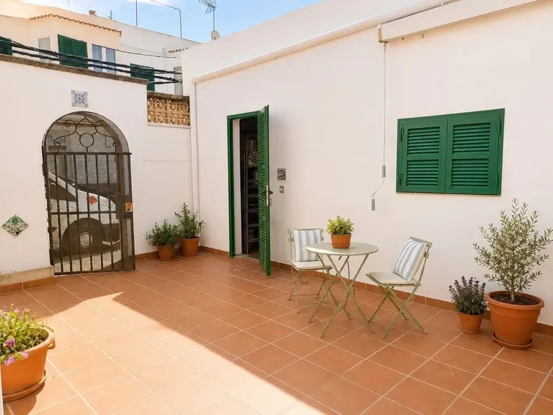 Village house with ample outdoor spaces and multiple possibilities in Felanitx — photo 11