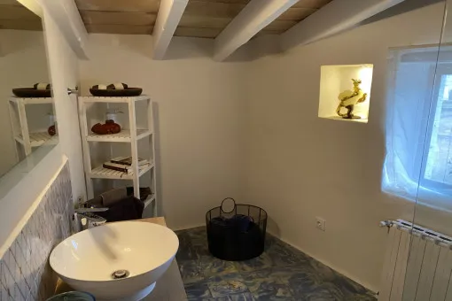 Santa Eugenia, antique and individual village house in Santa Eugenia, with a 250 sqm, pool, available from July 5th - October 7th 2024 — photo 8