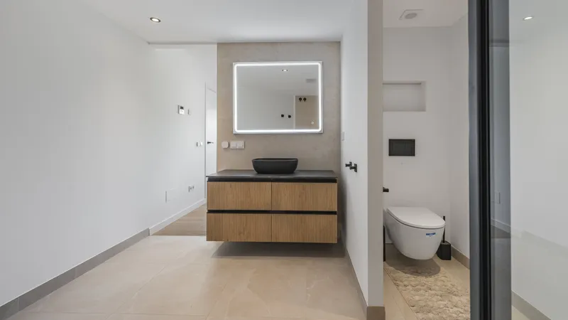 Exclusive penthouse for sale in Cas Catala with sea views: Modernized and elegant — photo 12