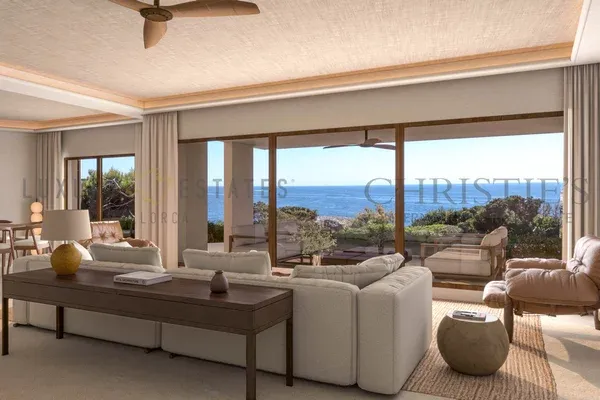 Mediterranean first line villa in Cala d'Or on its peninsula with direct access to the sea — photo 6
