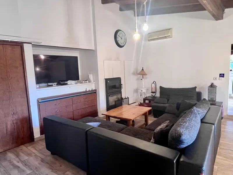 Discover this charming rustic house located in a quiet area of the old road of Muro, where tranquility and nature come together — photo 8