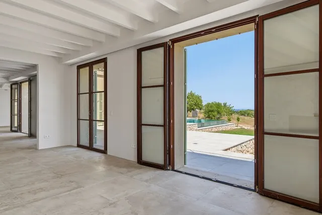 Elegant new-build finca with sea views for sale in Cala Millor, Northeast Mallorca — photo 5