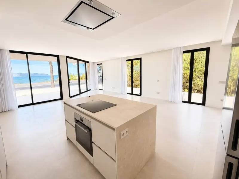 Casa con terraza en alquiler en Alcúdia - Carrer del Salzes — photo 6