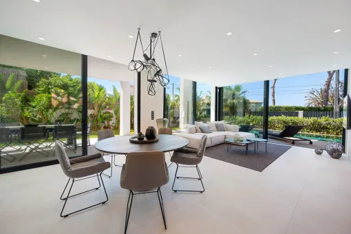 Port Adriano, luxury newly built villa with sea views and saltwater pool, in the Port Adriano marina — photo 7