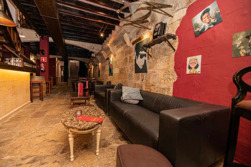 Successful Established Restaurant in a Fantastic Location — photo 4