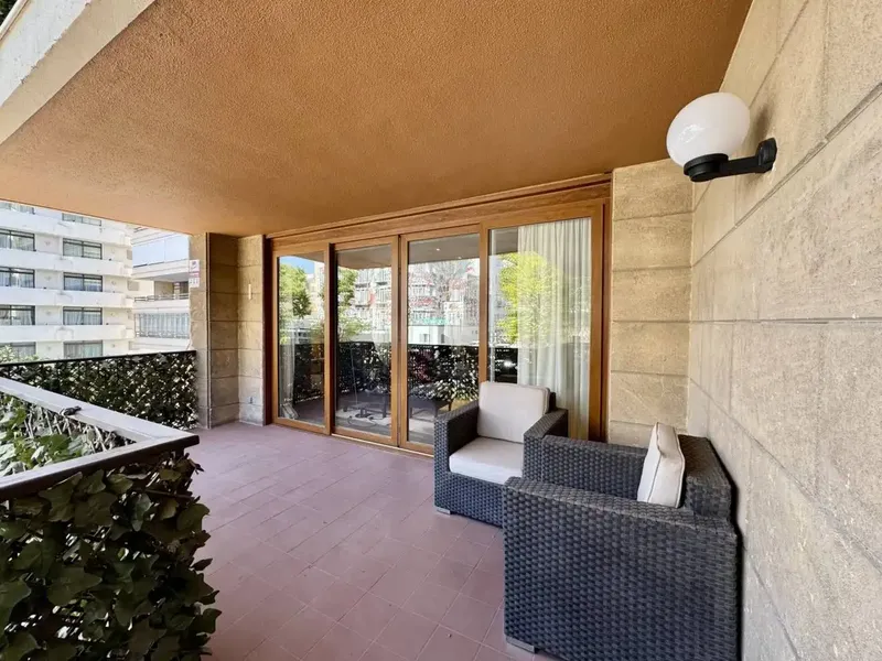 Presentamos esta magnífica vivienda, situada en una exclusiva finca junto al Paseo Marítimo de Palma, una de las zonas residenciales más dem — photo 6