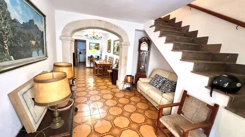 Townhouse for Sale in Pollença - Charm and Comfort in the Heart of the Historic Center — photo 1