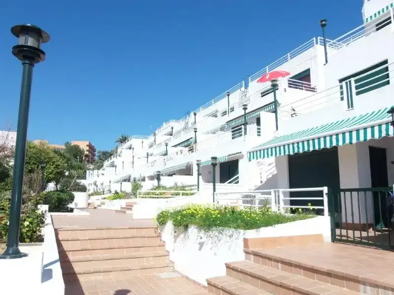 Bonito PISO con terraza y vistas al mar en PALMA zona CALA MAYOR, frente al Hotel Nixe Palace, muy cerca de la playa. Salón, 2 hab. , 1 baño — photo 2