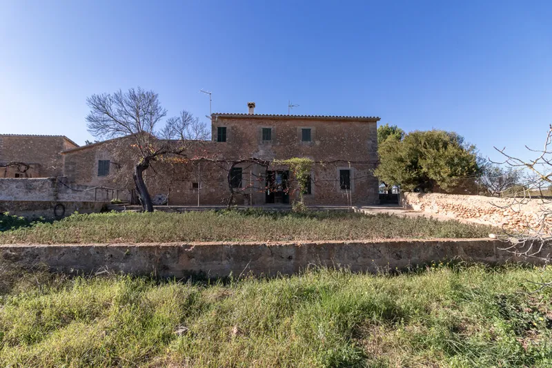 Historic Rural Estate with Agricultural and Development Potential — photo 2