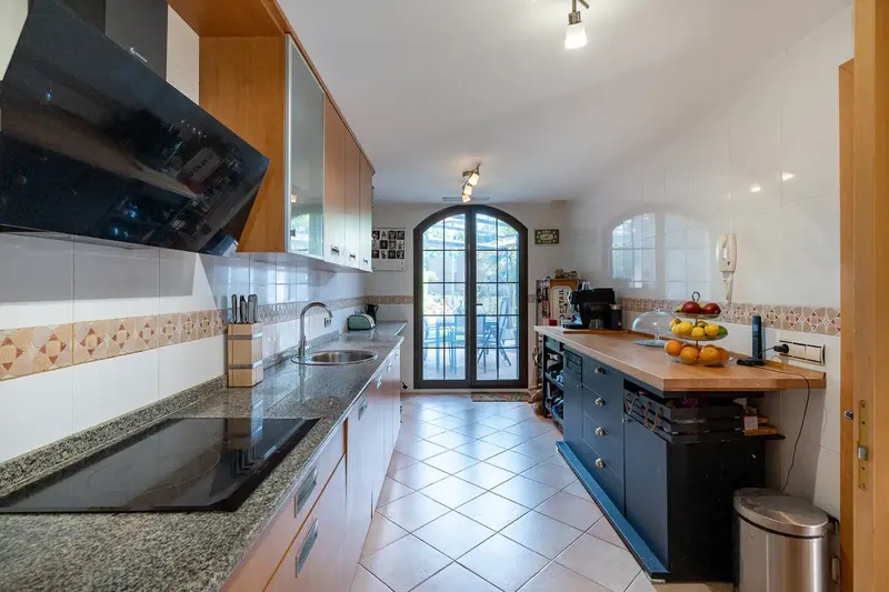 Charming townhouse with private garden and pool in Puig de Ros — photo 5