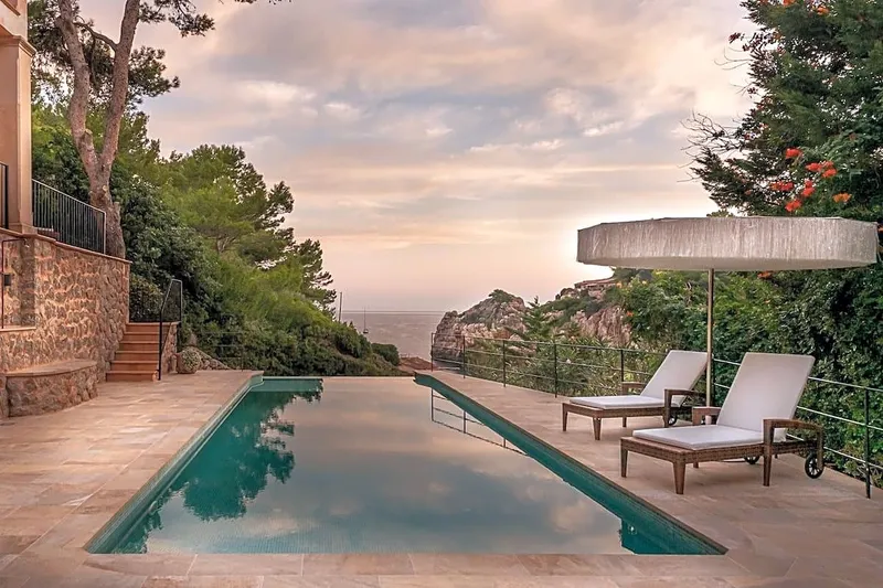 Experience Luxury Living with Breathtaking Views in Deia Cove! — photo 10