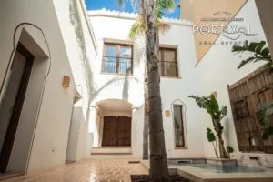 Dream villa in first sea line in Ciudad Jardín — photo 5