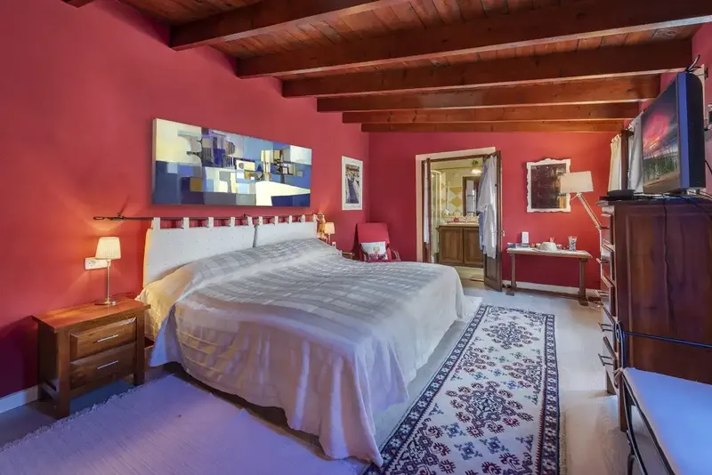 Charming townhouse for sale in Pollensa, on a corner plot on a quiet residential street, just a short — photo 7