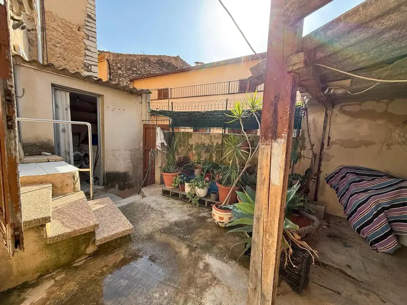 Discover this fantastic Mediterranean-style home in the charming village of Caimari, located at the foot of the majestic Sierra de — photo 9