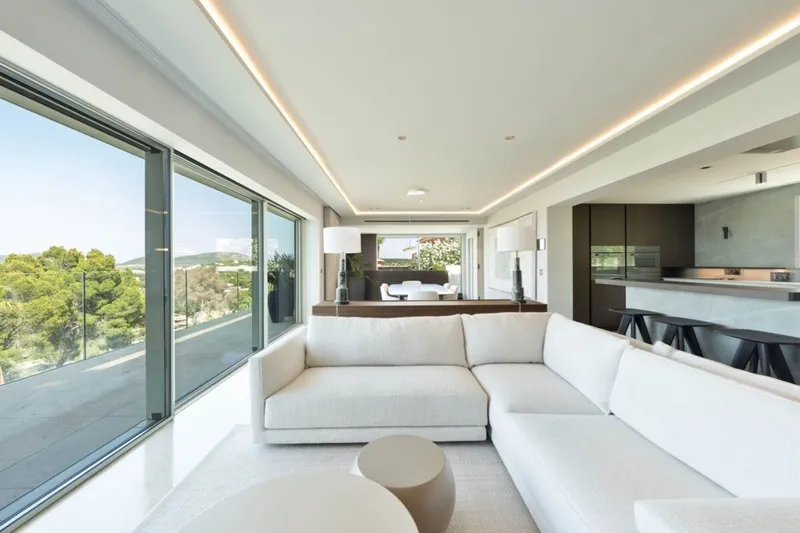 Contemporary sea-view villa with wellness spa and designer finishes in Santa Ponsa — photo 8