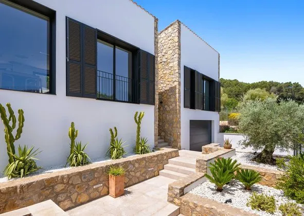 Detached house in Esporles — photo 1