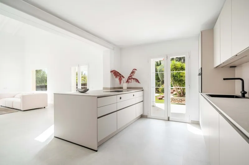 Mediterranean family villa in a sought-after residential area — photo 5