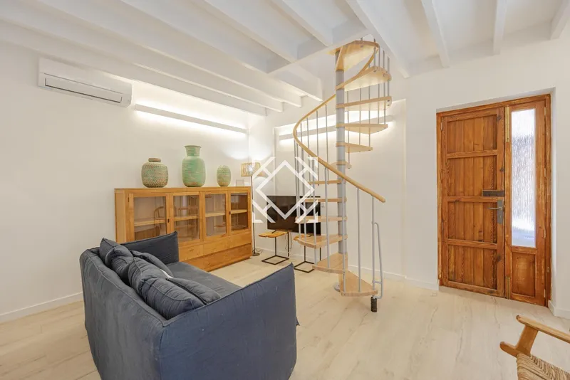 House for sale completely renovated and redistributed in Duplex and Luxury Penthouse, completely independent, in the heart of the old town of Pollensa. — photo 6