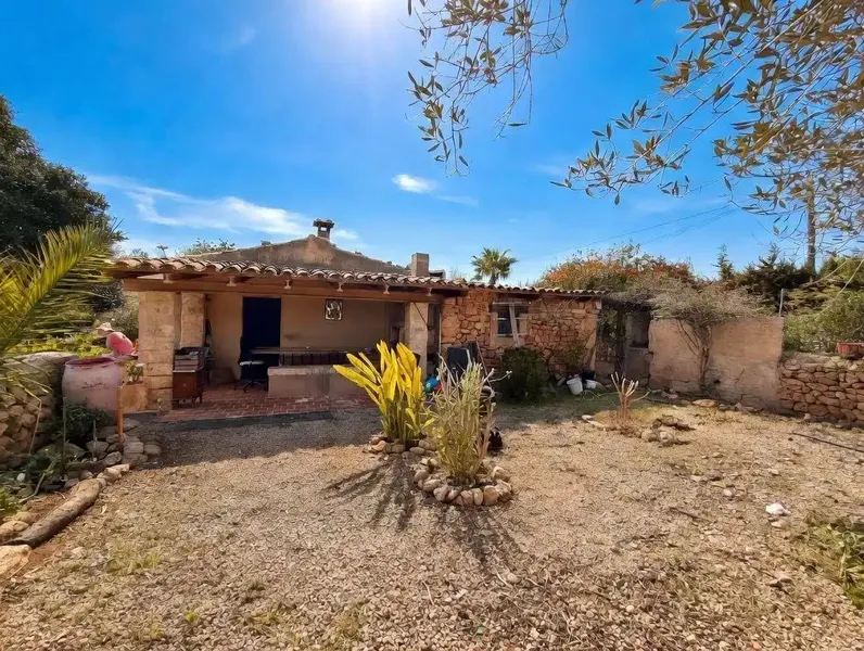 Unique opportunity to acquire a beautiful rustic finca (project and habitation certificate) located in a privileged natural setting — photo 2