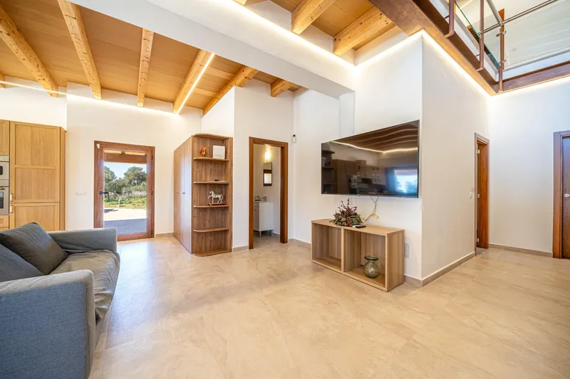 Rustic House for Rent in Llucmajor — photo 10