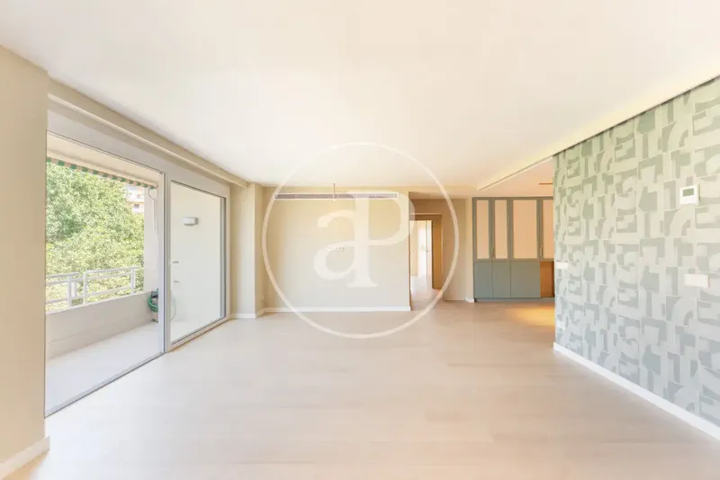 PISO EN VENTA CON TRES DORMITORIOS Y PARKING FRENTE AL TENNIS PALMA SPORT AND TENNIS CLUB — photo 4