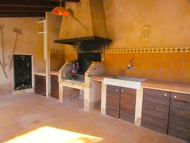 Spectacular rustic finca with garden, pool, barbecue and parking in Santa Eugenia for long-term and temporary rental. — photo 9