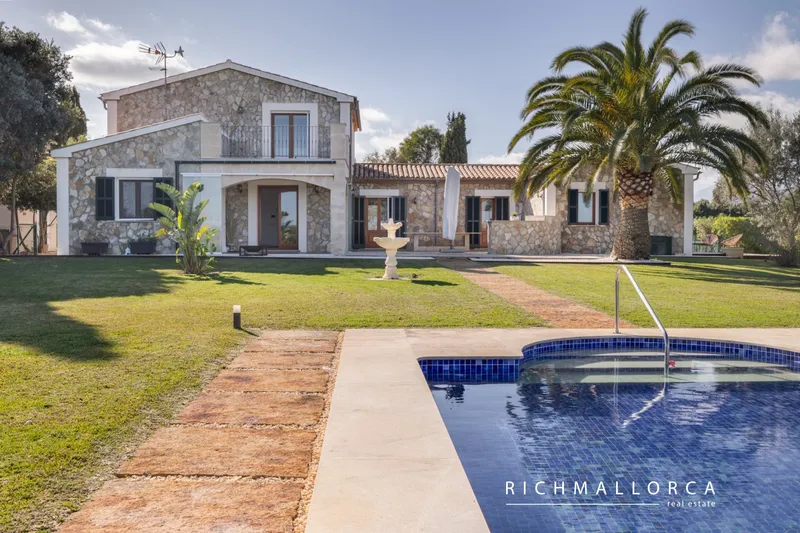 Stunning Finca Surrounded by Nature Between Alcudia and Pollensa — photo 1