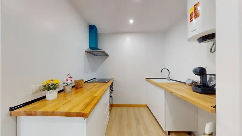 Discover this bright, fully renovated home in a quiet residential area of Magaluf, away from the noise and nightlife — photo 7