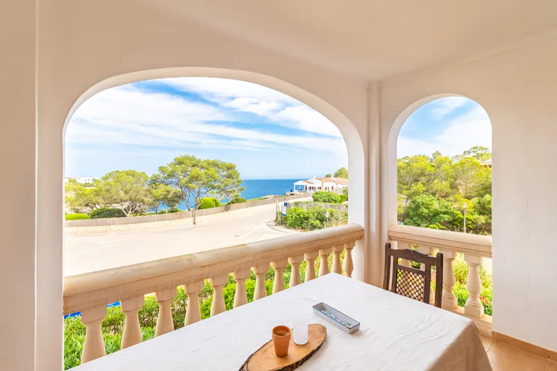 Apartment with magnificent sea views in Cala Santanyi — photo 7
