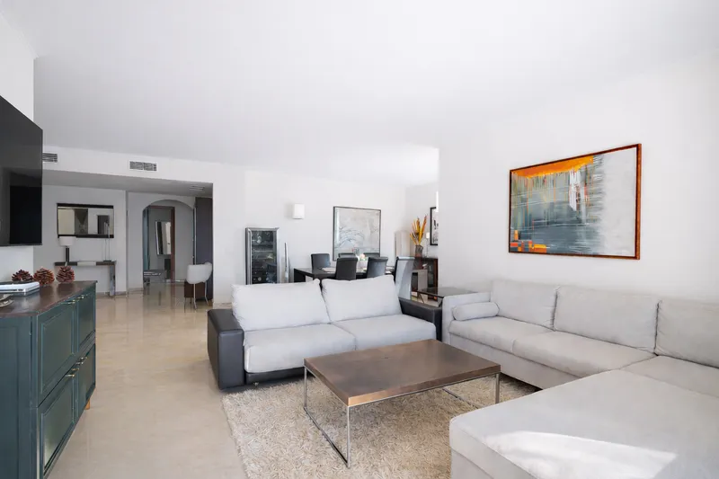 Penthouse with panoramic mountain views and a private rooftop terrace — photo 2