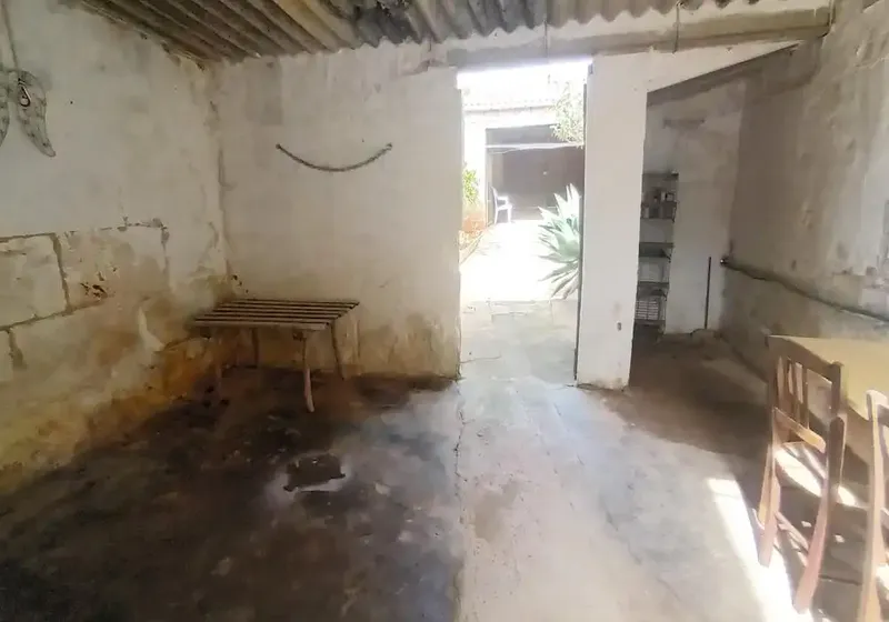 Well-maintained 2-storey village house with great potential, large garage, interior patio in the center of Es Llombards - Santanyí — photo 4