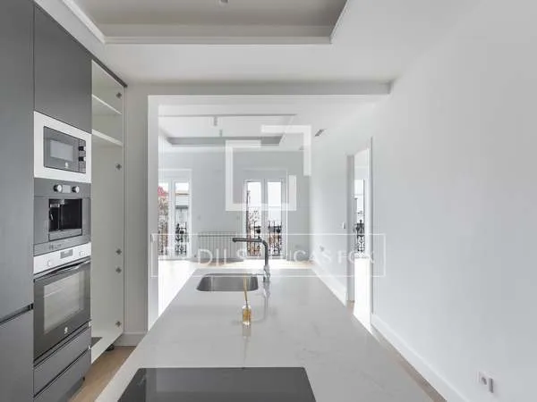 225m² penthouse with 56m² terrace for sale in Palma de Mallorca — photo 8