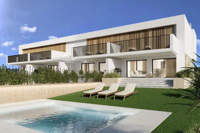 New development of 4 town houses in Puerto Alcudia, at short distance to the sandy beach — photo 1