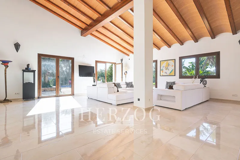 Exclusive property with 13 hectares of land in an exposed location in Montuïri — photo 11