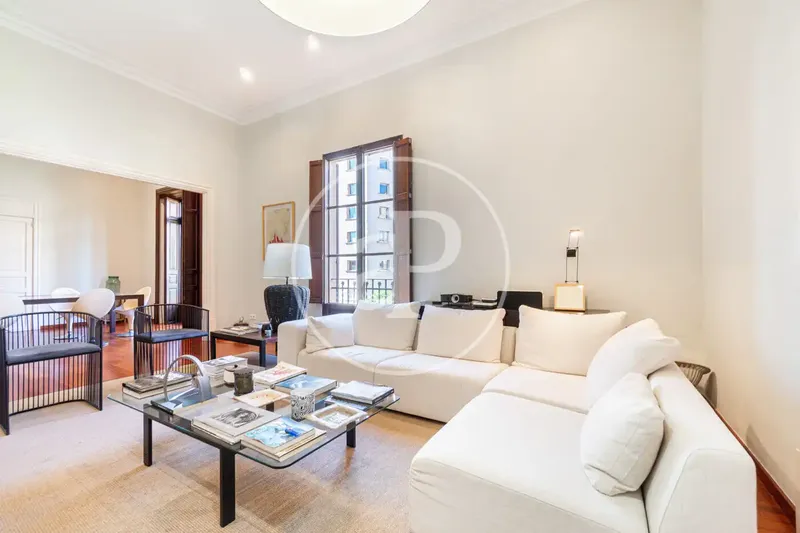 Piso con terraza en alquiler en Via Roma — photo 6