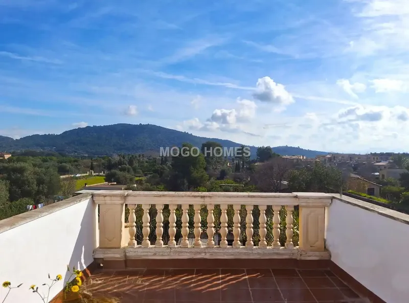 Real estate complex for sale in the village of Alaró, consisting of two physically independent village houses, currently registered as — photo 3