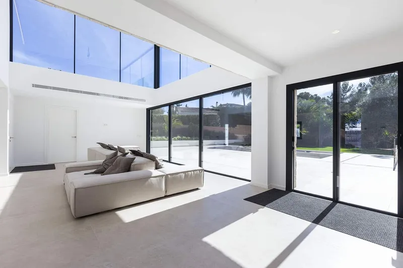 Exclusive villa in a quiet residential location near the centre — photo 7