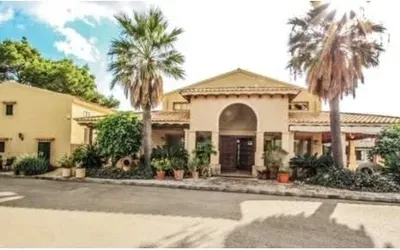 Beautiful finca in Lloseta with vacation licence in place, fincas in Mallorca — photo 1