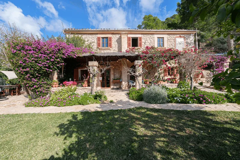 Romantic finca within walking distance to the village of S'Arracó — photo 1