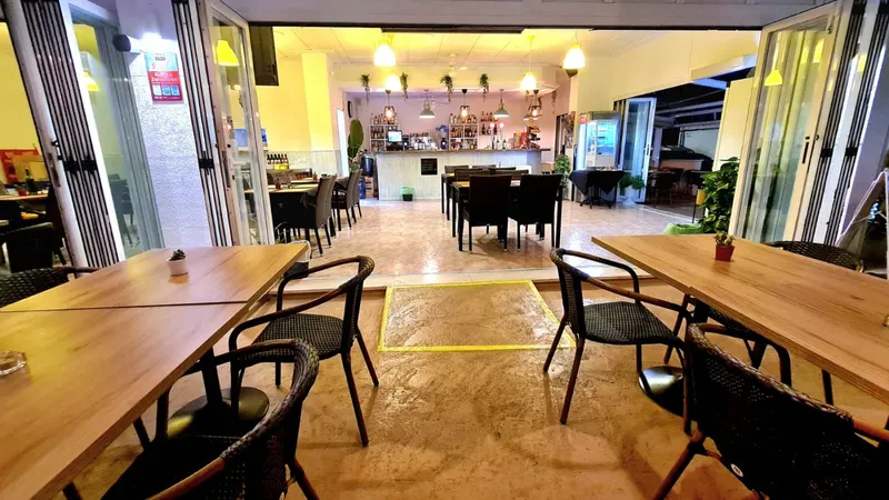 Cafeteria in the center of Cala Ratjada — photo 5